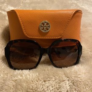 EUC Tory Burch sunglasses